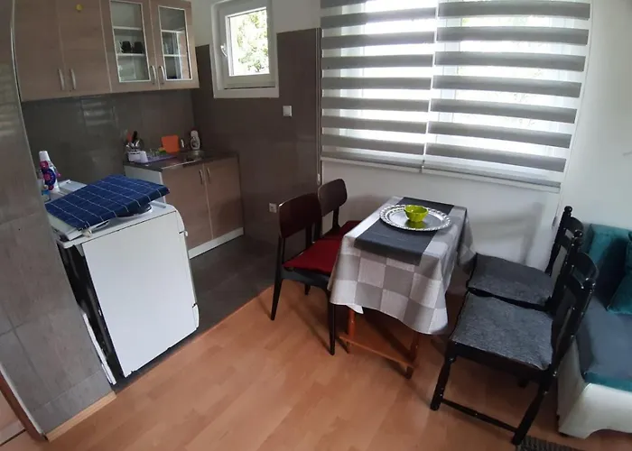 Konstantin Apartman *